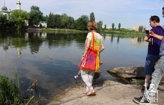 Новини Вінниці / Кораблики з іменами полонених Росією українських моряків запустили на воду у Вінниці (ФОТО, ВІДЕО)