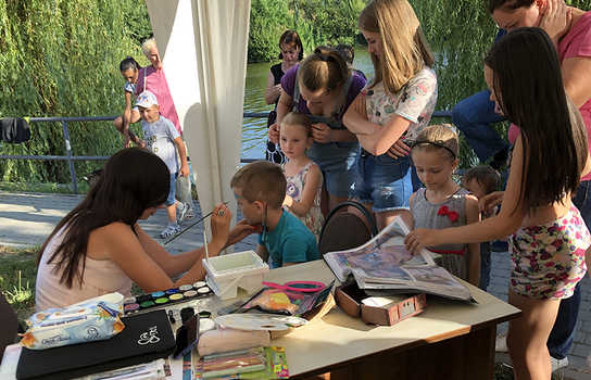 Новини Вінниці / У Вінниці депутати Чаленко та Власюк провели родинний фестиваль «Сонях» (ФОТО)