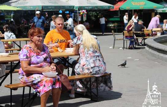 Новини Вінниці / Фестиваль польової кухні імені Тараса Сича вже вп’яте відбувся у Вінниці: на що збирали кошти? (ФОТО) 