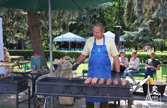 Новини Вінниці / Фестиваль польової кухні імені Тараса Сича вже вп’яте відбувся у Вінниці: на що збирали кошти? (ФОТО) 