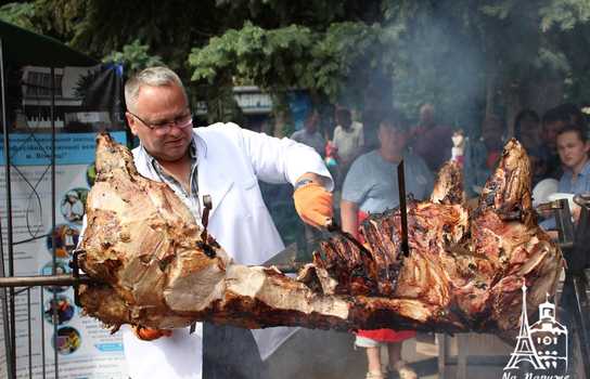Новини Вінниці / Фестиваль польової кухні імені Тараса Сича вже вп’яте відбувся у Вінниці: на що збирали кошти? (ФОТО) 