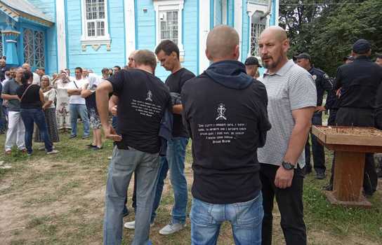 Новини Вінниці / У «церковній» сутичці під Вінницею постраждав священик ПЦУ. Поліція повідомляє про трьох потерпілих