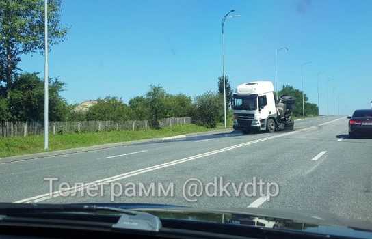 Новини Вінниці / На Вінниччині перевернувся бензовоз (ФОТО)