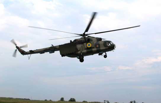 Новини Вінниці / Курсанти-вертолітники літають біля Вінниці на «гранично малих висотах»