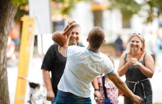 Новини Вінниці / У Вінниці обрали найкращих татусів. Переможці заходу «Super ТАТО» отримали вудки та спінінги