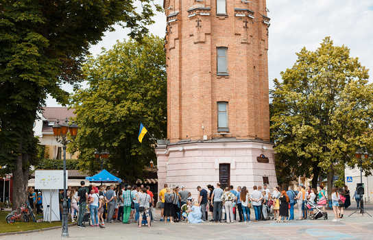 Новини Вінниці / У Вінниці обрали найкращих татусів. Переможці заходу «Super ТАТО» отримали вудки та спінінги