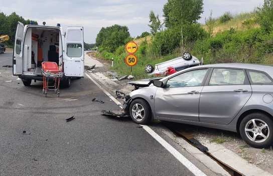 Новини Вінниці / Моторошна аварія неподалік Вінниці: уламки машин розкидані по дорозі (ФОТО, ВІДЕО)
