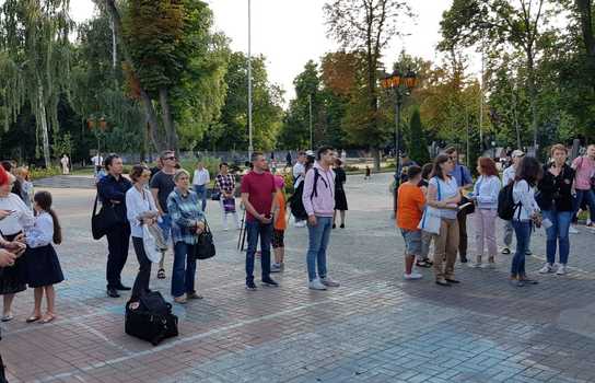 Новини Вінниці / Як вінничани відсвяткували рішення КСУ по «мовному» закону (ФОТО, ВІДЕО)