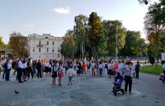 Новини Вінниці / Як вінничани відсвяткували рішення КСУ по «мовному» закону (ФОТО, ВІДЕО)