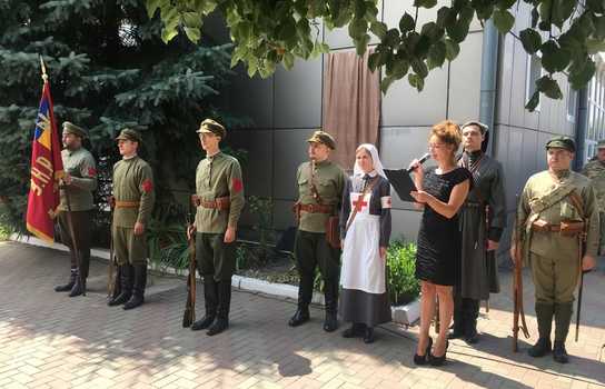 Новини Вінниці / «Бій з більшовиками» на стадіоні та «Український IRON MAN»: на Вінниччині відзначили 100-річчя «Вапнярської операції» Армії УНР (ФОТО)