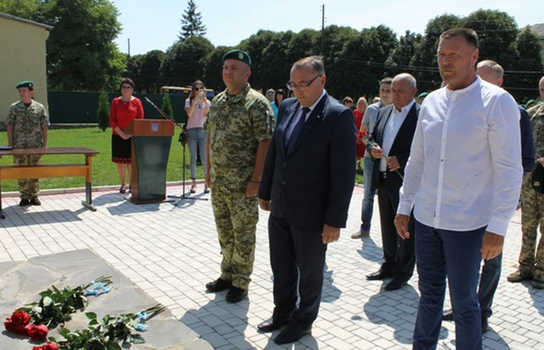 Новини Вінниці / На Вінниччині до роковин виходу із Довжанського котла вшанували п’ять загиблих героїв-прикордонників