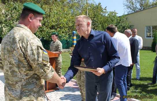 Новини Вінниці / На Вінниччині до роковин виходу із Довжанського котла вшанували п’ять загиблих героїв-прикордонників