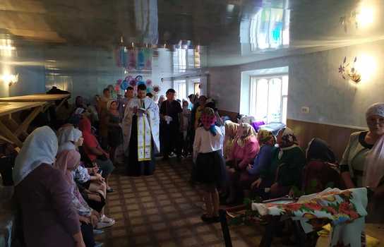 Новини Вінниці / Біля церкви на Вінниччині встановили флагшток з українським прапором (ФОТО, ВІДЕО)