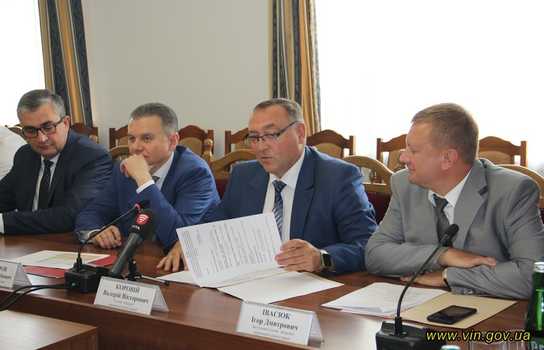 Новини Вінниці / Фахівці Світового банку перевірили, як у Вінниці за їхньої підтримки будують кардіоцентр (ФОТО)