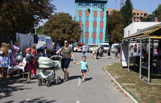 Новини Вінниці / Визначили найсильніших та зібрали 60 тис грн на лікування колеги: у Вінниці пройшли змагання рятувальників (ФОТО, ВІДЕО) 