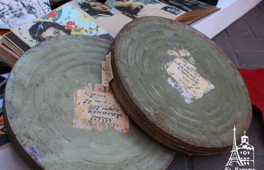 Новини Вінниці / Із «червоною доріжкою», ретро-кіноапаратом та давньою плівкою у центрі Вінниці відзначили День українського кіно (ФОТО, ВІДЕО) 