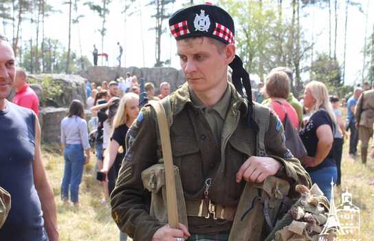 Новини Вінниці / Дві сотні «військових» «билися» за місто Вісмар на ставці Гітлера під Вінницею (ФОТО, ВІДЕО)