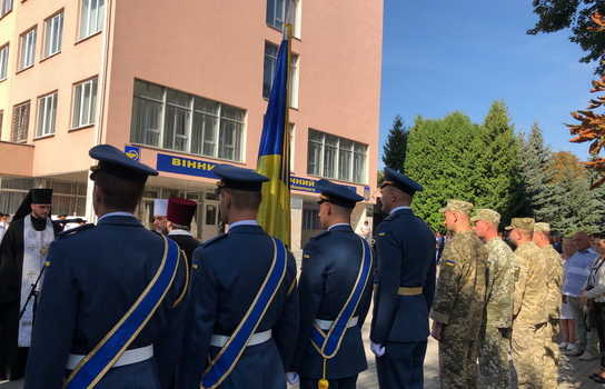 Новини Вінниці / У Вінниці пройшло офіційне відкриття стели загиблим на Донбасі медикам (ФОТО)