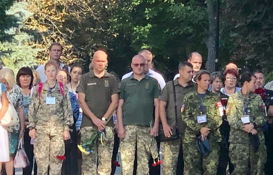 Новини Вінниці / У Вінниці пройшло офіційне відкриття стели загиблим на Донбасі медикам (ФОТО)