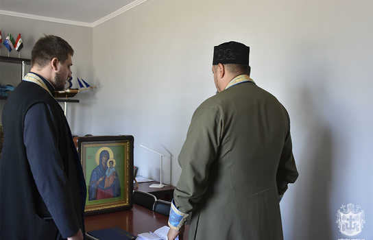 Новини Вінниці / Навколо Вінниці на борту гвинтокрила облетіла ікона Божої Матері «Вінницько-Рожецька» (ФОТО)