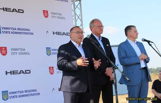 Новини Вінниці / На Вінниччині розпочали будівництво заводу по виробництву спортивних товарів компанії «HEAD» (ФОТО)