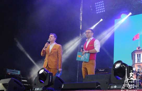 Новини Вінниці / Зворушливе освідчення на сцені, подарунки новонародженим від мерії та драйв від Федишин, Шурова і «Ляпіса»: як у Вінниці завершили святкувати День міста (ФОТО, ВІДЕО) 