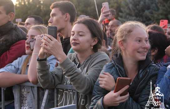Новини Вінниці / Зворушливе освідчення на сцені, подарунки новонародженим від мерії та драйв від Федишин, Шурова і «Ляпіса»: як у Вінниці завершили святкувати День міста (ФОТО, ВІДЕО) 