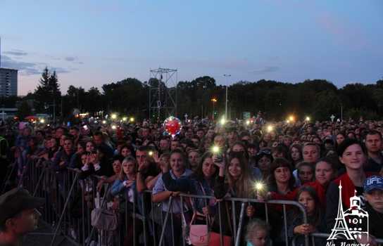 Новини Вінниці / Зворушливе освідчення на сцені, подарунки новонародженим від мерії та драйв від Федишин, Шурова і «Ляпіса»: як у Вінниці завершили святкувати День міста (ФОТО, ВІДЕО) 