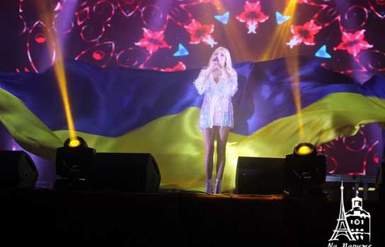 Новини Вінниці / Зворушливе освідчення на сцені, подарунки новонародженим від мерії та драйв від Федишин, Шурова і «Ляпіса»: як у Вінниці завершили святкувати День міста (ФОТО, ВІДЕО) 