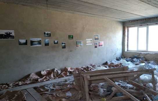 Новини Вінниці / На Вінниччині на честь 30-річчя недобудови селяни влаштували перфоменс: бажають мати нову школу (ФОТО, ВІДЕО)