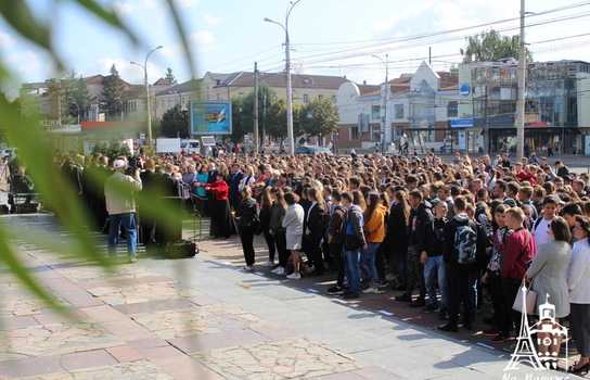 Новини Вінниці / На День народження письменника у Вінниці урочисто нагородили цьогорічних лауреатів Всеукраїнської премії імені Коцюбинського (ФОТО)