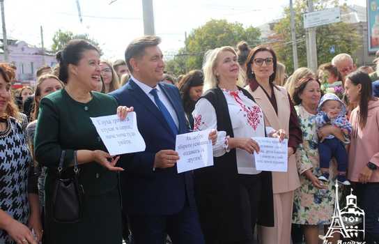 Новини Вінниці / На День народження письменника у Вінниці урочисто нагородили цьогорічних лауреатів Всеукраїнської премії імені Коцюбинського (ФОТО)