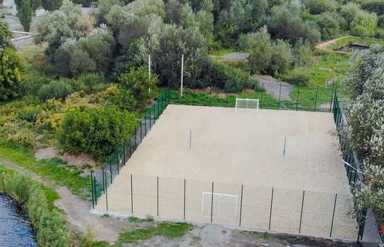 Новини Вінниці / У Вінниці закінчили роботи по побудові модернізованого спортивного майданчику на Тяжилові (ФОТО)