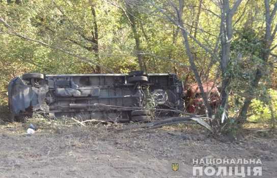 Новини Вінниці / Три автівки та рейсовий автобус протаранила вантажівка на Вінниччині: госпіталізовано четверо людей (ФОТО)