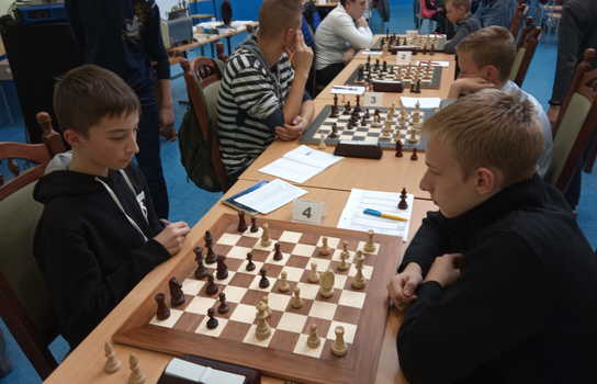 Новини Вінниці / Юнацький чемпіонат області з шахів пройшов у Вінниці: найбільше перемог у вінничан та жмеринчан (ФОТО) 