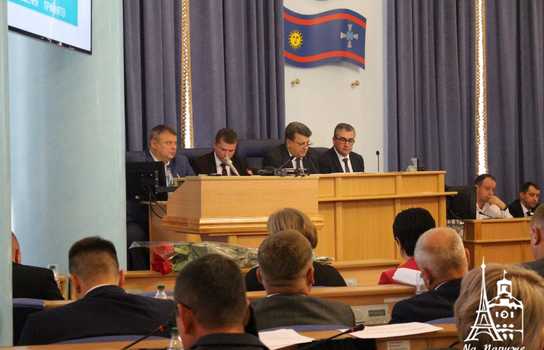 Новини Вінниці / Депутати Вінницької облради просять Зеленського провести «земельний референдум» (ФОТО)