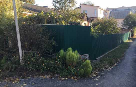 Новини Вінниці / У Вінниці чоловік зливав нечистоти на вулицю (ФОТО)