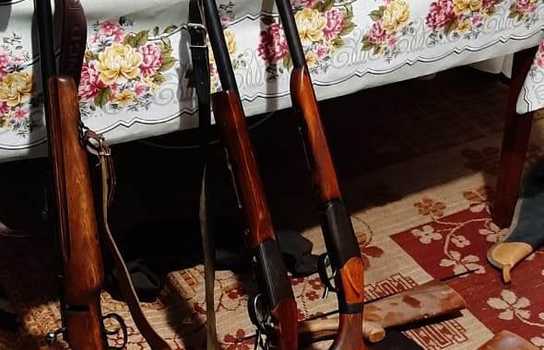 Новини Вінниці / Трьохмісячна операція з пошуку наркоділків на Вінниччині привела до трійці озброєних чоловіків (ФОТО, ВІДЕО)