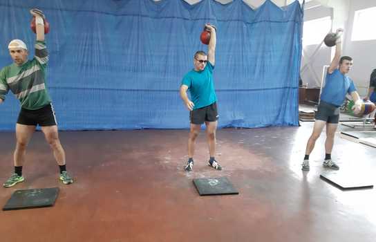 Новини Вінниці / Майор ЗСУ Олексій Кундис з Гнівані 182 рази підняв 32-кілограмову вагу і виграв Кубок Вінниччини з гирьового спорту (ФОТО)