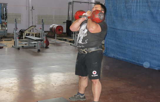 Новини Вінниці / Майор ЗСУ Олексій Кундис з Гнівані 182 рази підняв 32-кілограмову вагу і виграв Кубок Вінниччини з гирьового спорту (ФОТО)