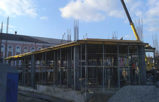 Новости Винницы и области / У Вінниці на Привокзальної площі будують черговий торговий центр (ФОТО) / Інформаційний портал На Париже Новини Вінниці / У Вінниці на Привокзальної площі будують черговий торговий центр (ФОТО)