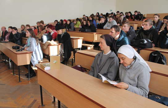 Новини Вінниці / У Вінниці перебували дослідники історії України з Канади (ФОТО)