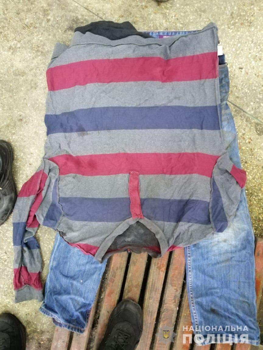 Новини Вінниці / У Вінниці намагаються встановити особу чоловіка, якого мертвим знайшли на вокзалі (ФОТО)