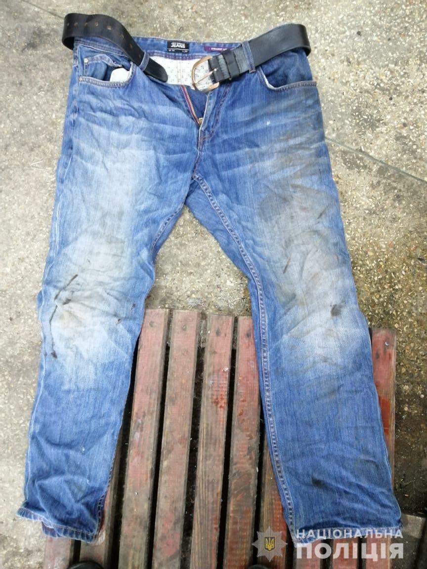 Новини Вінниці / У Вінниці намагаються встановити особу чоловіка, якого мертвим знайшли на вокзалі (ФОТО)