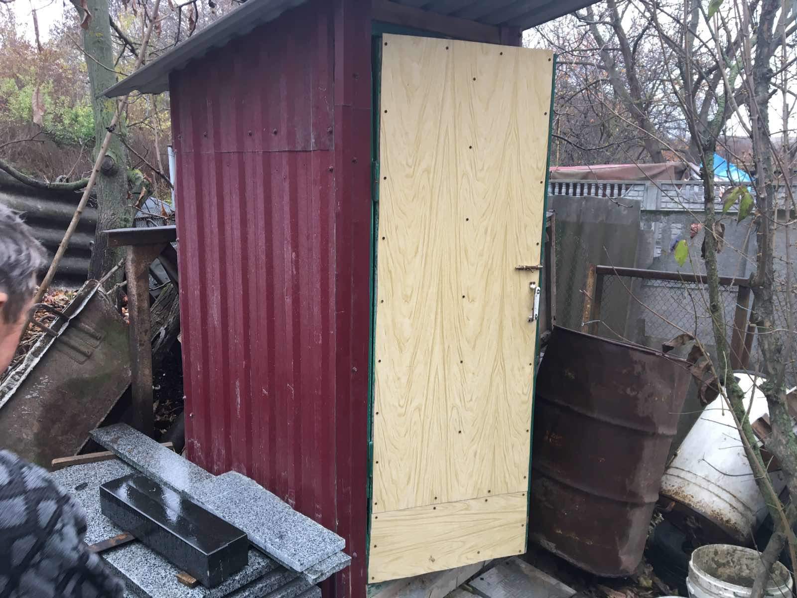 Новини Вінниці / У Вінниці чоловік заливав своїми рідкими відходами сусіда (ФОТО)