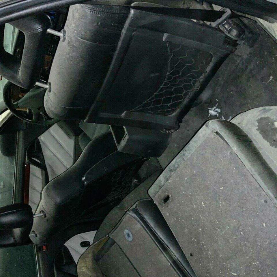 Новини Вінниці / Унікальний Opel знайшли в ангарі у Вінниці: таких машин було випущено менше тисячі (ФОТО)