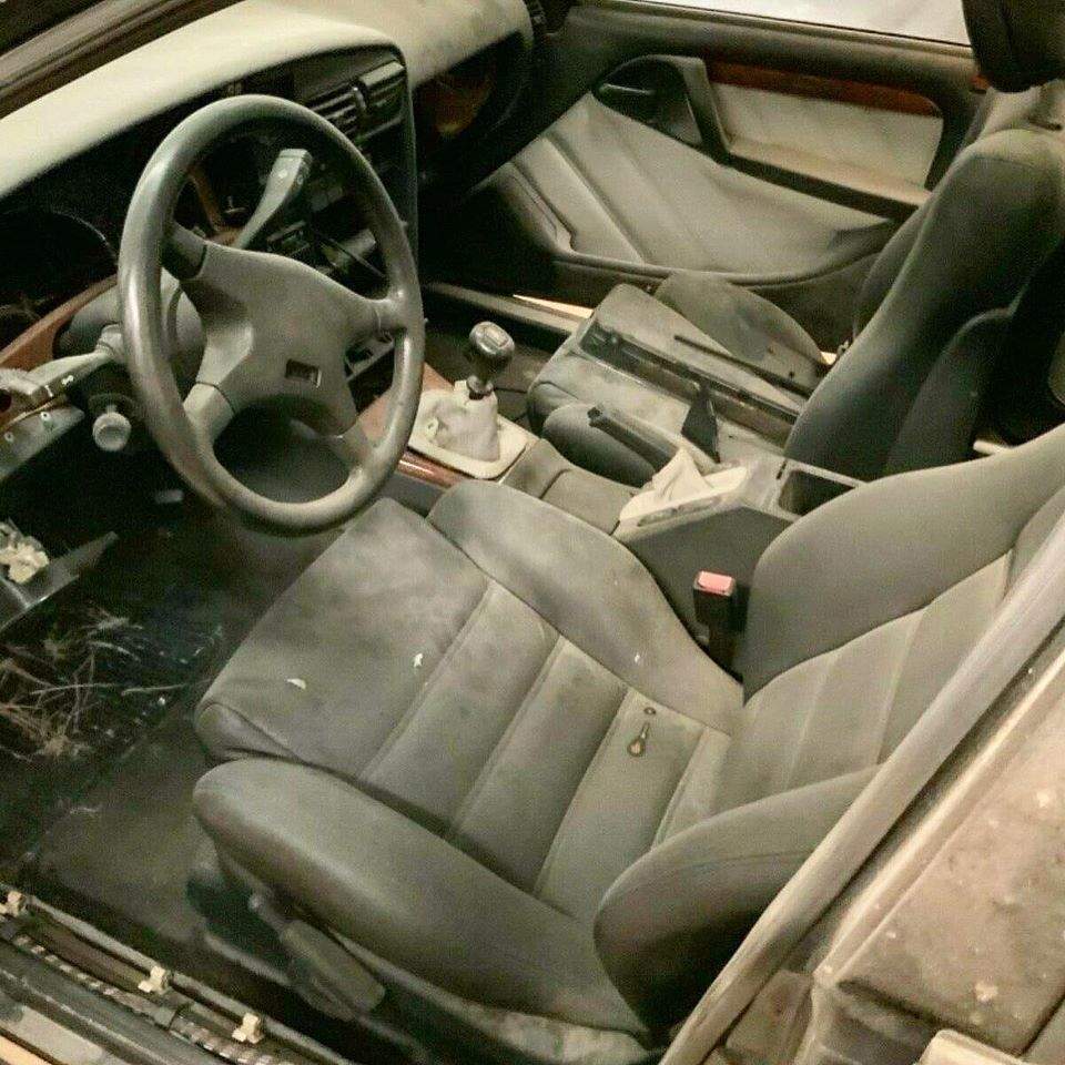 Новини Вінниці / Унікальний Opel знайшли в ангарі у Вінниці: таких машин було випущено менше тисячі (ФОТО)