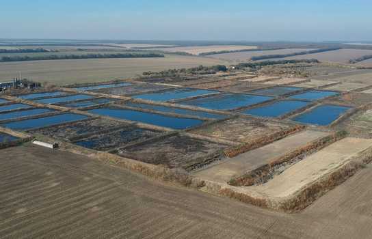 Новини Вінниці / Отруєна земля. Як виглядають з повітря тростянецькі бардополя на Вінниччині (ФОТО, ВІДЕО)