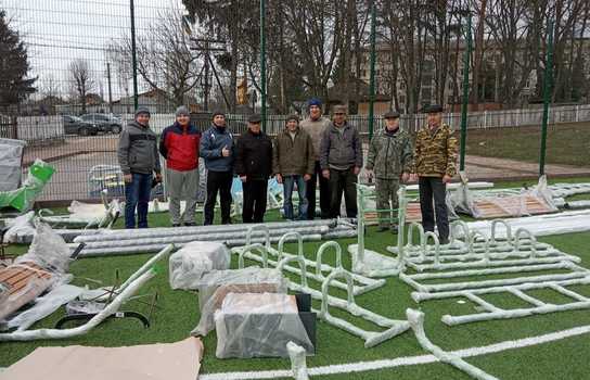Новини Вінниці / В селі на Вінниччині світлинами чоловіків заохочують до безкоштовної роботи. В ОТГ винайшли спосіб по залученню працівників