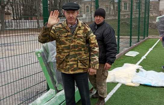 Новини Вінниці / В селі на Вінниччині світлинами чоловіків заохочують до безкоштовної роботи. В ОТГ винайшли спосіб по залученню працівників